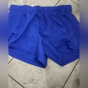 Walmart brand shorts medium never worn